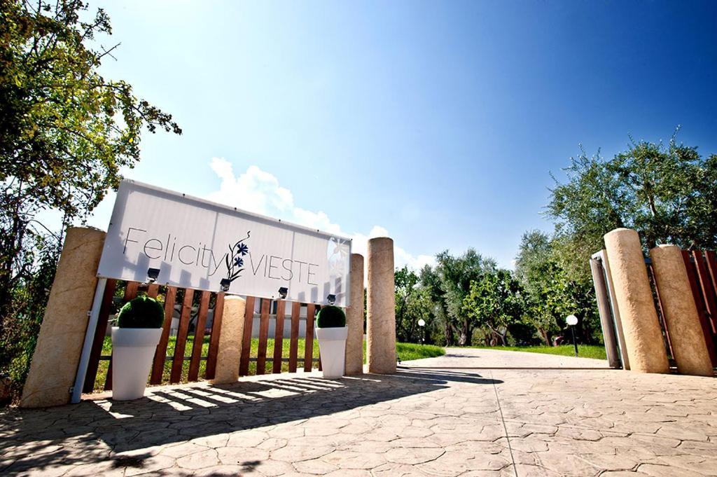 Felicity Vieste Exteriér fotografie